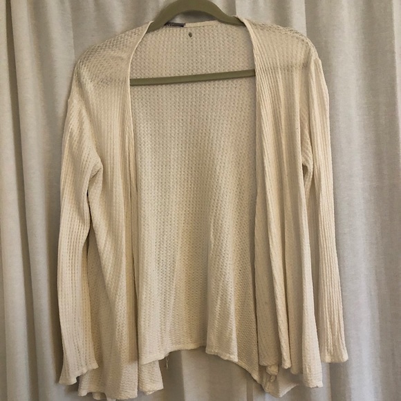 Simple White Cardigan - Picture 1 of 3